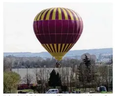  ??  ?? Un baptême de l’air en montgolfiè­re sera proposé le samedi 3 mars dans le parc du Sautour.
