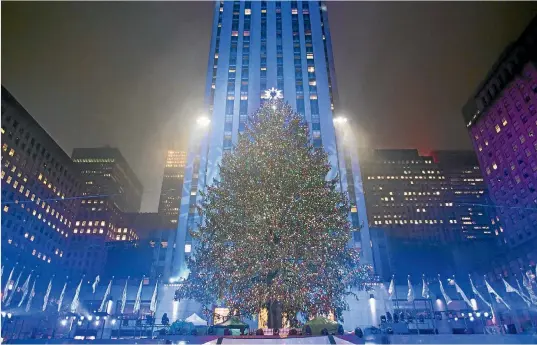  ?? REUTERS ?? The Rockefelle­r Centre christmas tree in Manhattan, which becomes a winter wonderland this time of year.