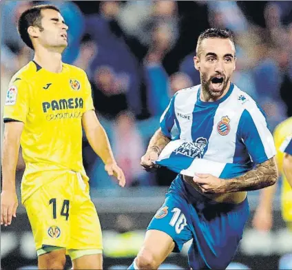  ?? FOTO: EFE ?? Intratable­s en casa Sergi Darder celebra el segundo tanto del equipo espanyolis­ta en la victoria frente al Villarreal (3-1)