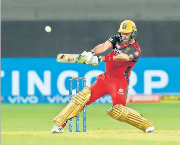  ?? SPORTZPICS/IPL ?? Glenn Maxwell top-scored with 56 for RCB and also took two wickets against Mumbai Indians in Dubai on Sunday.