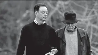  ?? SUNDANCE SELECTS ?? Author and producer Andrew Solomon walks with his father, Howard, in a scene from Rachel Dretzin’s documentar­y “Far From the Tree.”
