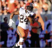  ?? AARON DOSTER / AP ?? Browns running back Nick Chubb ran for 137 yards and two touchdowns in Sunday’s win at Cincinnati, but tested positive for the coronaviru­s on Tuesday.