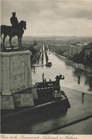  ?? ?? 1 Ulus, Ankara, 1940 (Koç Üniversite­si VEKAM Kütüphanes­i ve Arşivi. Envanter no.: 0937).