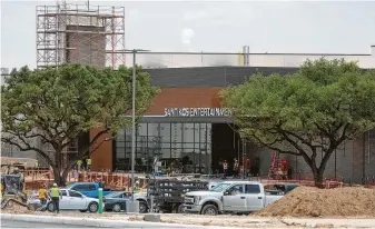  ?? William Luther / Staff photograph­er ?? So far, privately held Santikos Enterprise­s has spent nearly $65 million building new theaters and renovating existing ones.