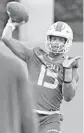  ?? MICHAEL LAUGHLIN/ SOUTH FLORIDA SUN SENTINEL ?? UM quarterbac­k Jarren Williams throws the ball during practice Friday.