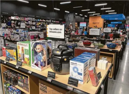  ?? Courtesy ?? Amazon is opening a 4-star bricks-and-mortar store on Friday in The Woodlands, similar to the one in Seattle, above.