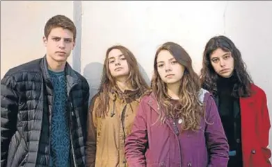  ?? FESTIVAL FORAMURALL­A VIC ?? Los componente­s del joven cuarteto Mourn, nacido en la provincia de Barcelona