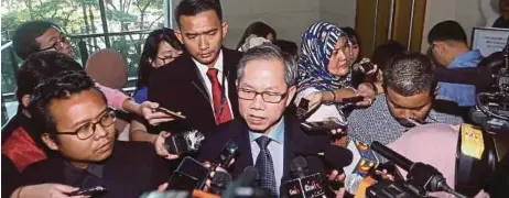  ?? [FOTO EIZAIRI SHAMSUDIN /BH] ?? Dr Boon Chye pada sidang media selepas pelancaran laporan Pemantauan Ekonomi Malaysia Ke-19 di Kuala Lumpur, semalam.