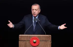  ??  ?? اردوغان يتحدث أمس في اسطنبول