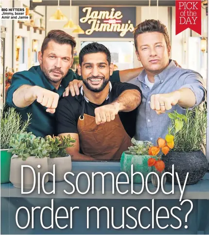  ??  ?? BIG HITTERS Jimmy, boxer Amir and Jamie