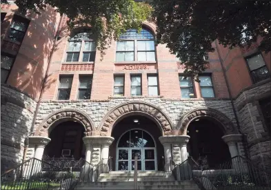  ?? Ned Gerard / Hearst Connecticu­t Media file photo ?? Fairfield County Courthouse on Golden Hill Street in Bridgeport.