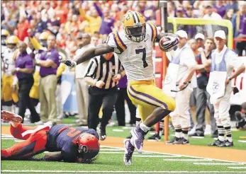  ?? ASSOCIATED PRESS FILES ?? LSU running back Leonard Fournette has been the run-away hit of the Southeaste­rn Confernce thus far. Fournette has rushed for 1,202 yards — nobody else in FBS has reached 1,000 — and is second nationally in scoring with 14 touchdowns.