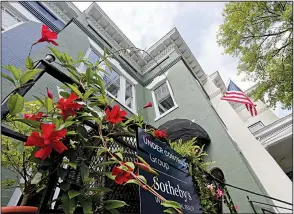  ?? AP/STEVE HELBER ?? This home in Richmond, Va., was under contract for sale in August. Sales of existing U.S. homes rose last month to the highest level in more than a year, the National Associatio­n of Realtors reported Thursday.