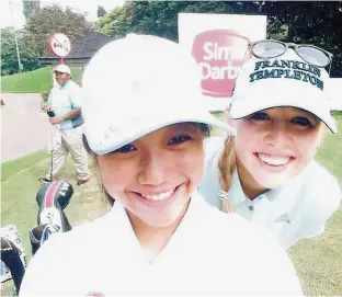  ??  ?? Fast friends: Natasha Andrea Oon posing for a selfie with American golfer Jessica Korda. The pair never fails to meet up every year during the Sime Darby LPGA Malaysia.