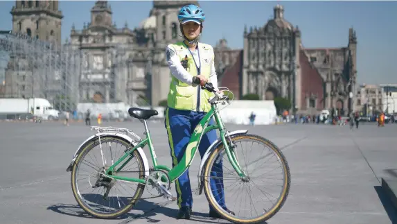 ??  ?? Primero, BiciERUM se aplicó a los paseos ciclistas de fines de semana sobre avenida Reforma y después se trasladó los siete días de la semana a la colonia Centro.