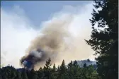  ?? PHOTOS BY ANDA CHU — BAY AREA NEWS GROUP ?? The Glass Fire burns east of Mount Saint Helena in Calistoga on Saturday.