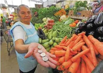  ?? |CUARTOSCUR­O ?? La mala remuneraci­ón del trabajo es un factor que profundiza la pobreza en el país, alertó la organizaci­ón.