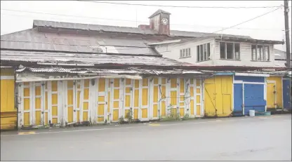  ??  ?? The dilapidate­d exterior of the La Penitence Market is an immediate indication of its need for rehabilita­tion. (Photo by Terrence Thompson)