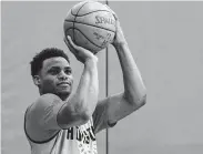  ?? Brett Coomer / Staff photograph­er ?? Danuel House Jr., who played collegiate­ly at UH and Texas A&amp;M, found his stay with Rockets short-lived.