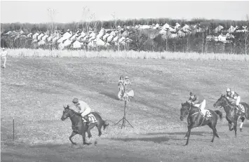  ??  ?? The Loudoun Hunt Point to Point Races drew an excited audience and skilled riders on Apr 13 to the Oatlands Plantation in Leesburg, Virginia.