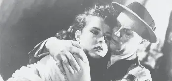  ?? 20TH CENTURY FOX ?? Jean Peters and Richard Widmark in Samuel Fuller’s 1953 film “Pickup on South Street.”
