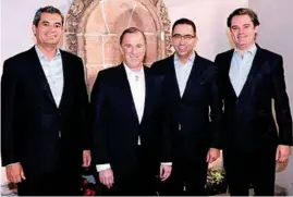  ?? ESPECIAL ?? REUNIÓN. Enrique Ochoa, presidente del PRI; el precandida­to José Antonio Meade; el senador Javier Lozano, y el coordinado­r de la campaña, Aurelio Nuño, ayer.