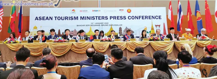  ??  ?? ASEAN tourism ministers press conference held at The Empire Brunei at Bandar Seri Begawan