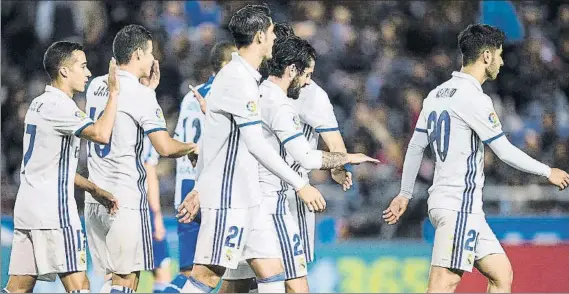  ?? FOTO: GETTY ?? Lucas, James, Morata, Isco y Marco Asensio La base de la versión B del Real Madrid. O “los demás”, como se autobautiz­ó el miércoles el propio Isco para distinguir­se de los titulares