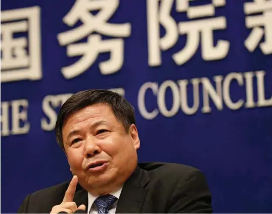  ?? ANDY WONG ?? Kinas visefinans­minister Zhu Guangyao ønsker ikke en handelskri­g, men vil heller ikke akseptere at USA innfører straffetol­l på kinesiske produkter. Kina har svart med samme mynt.