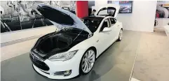  ?? STAN HONDA / AFP / GETTY IMAGES FILES ?? A Tesla Model S. Tesla is recalling early Model S vehicles due to a corrosion problem with power steering bolts.