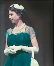  ?? FOX PHOTOS 1954 ?? Queen Elizabeth II during a tour of Australia. She became queen after her father died in 1952.