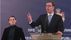  ??  ?? Uneinig über den Gesetzentw­urf: Serbiens Präsident Aleksandar Vučić und Premiermin­isterin Ana Brnabić (Foto: 16.01.2018)