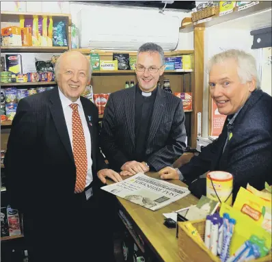  ?? PICTURE: GARY LONGBOTTOM ?? LAUNCH:
Coun Carl Les with the Rev John Dobson, Dean of Ripon Cathedral, and community worker Martin Booth.