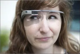  ??  ?? Can Apple learn from the failures of Google Glass?