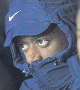  ?? FOTO: PERE PUNTÍ ?? Ousmane Dembélé, en el banquillo de Vallecas antes del Rayo Vallecano-Barça