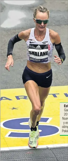  ?? ?? Shalane Flanagan, durante la maratón de Boston del lunes 11.