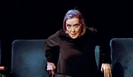  ??  ?? Decana
Nuria Espert, 85 anni, da 40 si dedica all’opera di Federico Garcia Lorca in un sodalizio artistico con il regista Lluis Pasqual