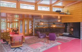  ??  ?? Natural lighting accentuate­s the living area at Frank Lloyd Wright’s Tirranna. The home was on the market for $7.2 million in July.