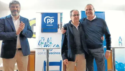  ?? ?? Gerardo Oliván, Pepe Cebollero y Jorge Azcón, ayer en Sabiñánigo.