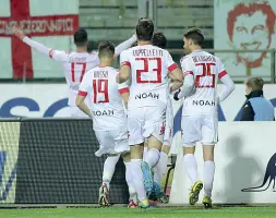  ??  ?? In serie B Il Padova continua la sua marcia solitaria verso la promozione