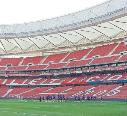  ?? FOTO: EFE ?? El Atlético de Madrid entrenó en la previa del encuentro frente al Alavés en el Wanda Metropolit­ano