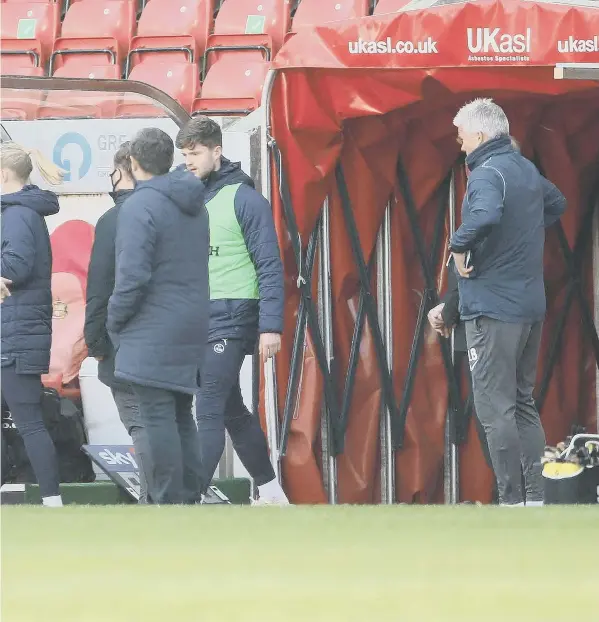  ??  ?? Sunderland and Oxford United at the Stadium of Light.