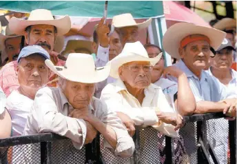  ?? JUAN CARLOS BAUTISTA ?? Una prioridad de AMLO son los apoyos a los viejitos.