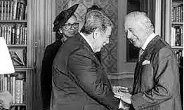  ?? CMC ?? King Charles (right) greeting Prime Minister Dr Ralph Gonsalves.