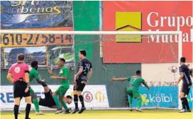  ?? RAFAEL PACHECO GRANADOS ?? El único gol lo marcó el Team, pero a favor de Limón.