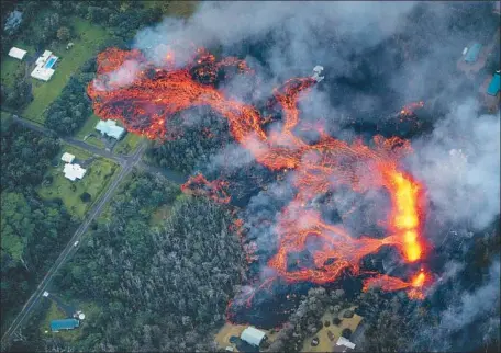  ?? Bruce Omori Paradise Helicopter­s ??