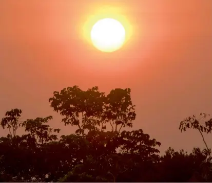  ?? FOTO ?? En el norte los días son más cortos y las noches largas, al contrario del Hemisferio Sur; frío en las regiones septentrio­nales, calor en las australes. Solsticio de invierno.