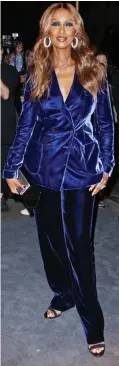  ??  ?? Chic: Model Iman’s velvet suit