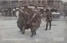  ??  ?? ■ Spartacist prisoners being led away on Potsdamer Strasse, January 1919.