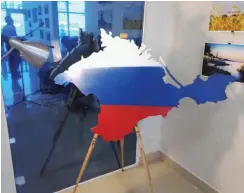  ?? Foto: Denis Trubetskoy ?? Die Krim in den Farben Russlands auf einer Fotoausste­llung